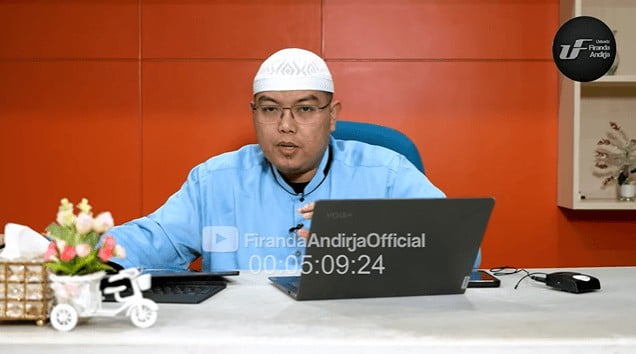 Biografi Ustadz Firanda Andirja Hafidzohullah Lengkap