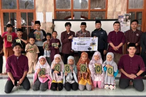 Berbagi Wakaf Al-Qur’an di Lembaga Bani Ahyar Cibadak Paledah Padaherang